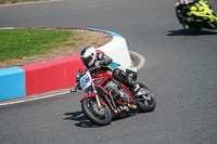 enduro-digital-images;event-digital-images;eventdigitalimages;mallory-park;mallory-park-photographs;mallory-park-trackday;mallory-park-trackday-photographs;no-limits-trackdays;peter-wileman-photography;racing-digital-images;trackday-digital-images;trackday-photos